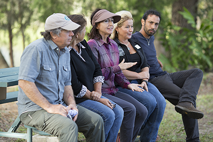  Farmers  discuss  their  experiences  and  learn  from  one  another.   